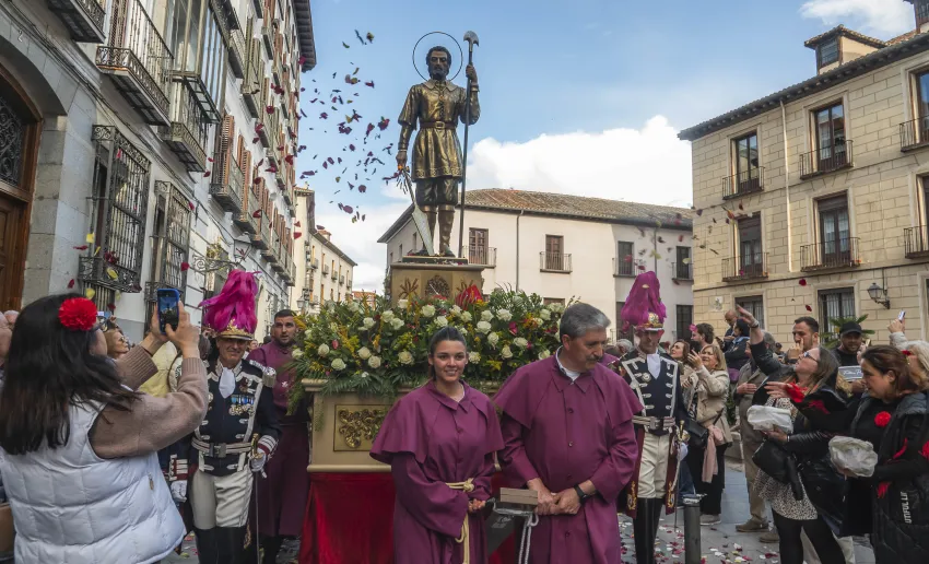 imagen del santo en porcesión