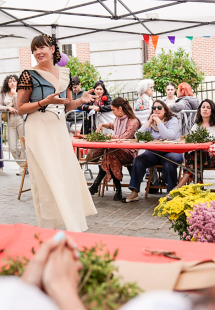 presentación de La tradición de los ramilletes florales vuelve a Madrid por San Isidro