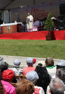 presentación de Madrid celebra a su patrón con una misa de campaña multitudinaria en la Pradera de San Isidro